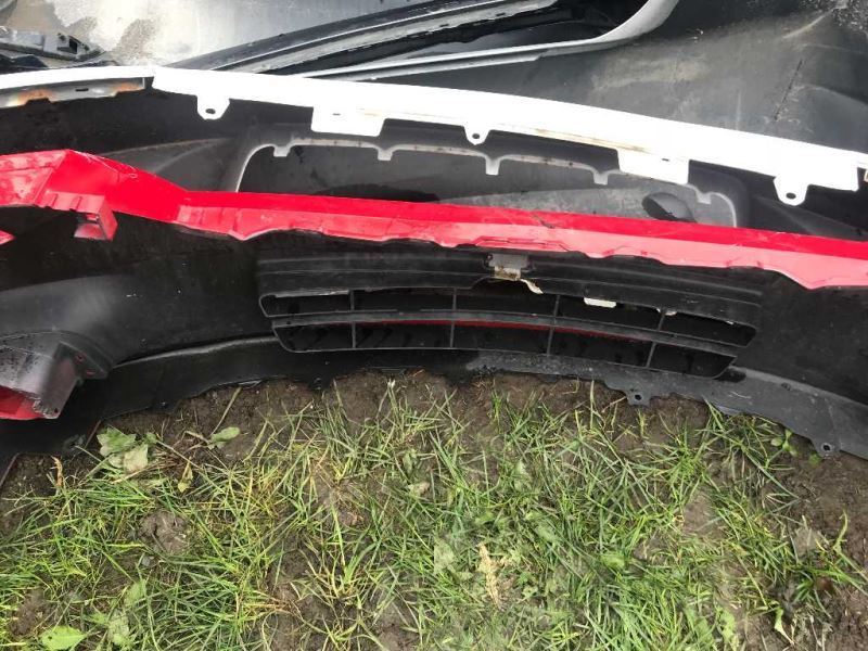 Defensa (parachoques) delantera usada original (OEM) Nissan Sentra 2010-2012