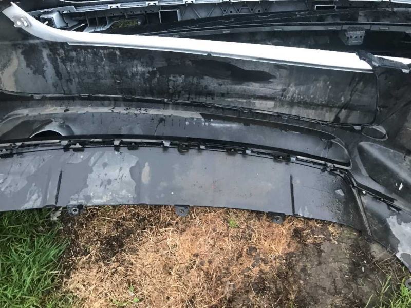 Front bumper cover used genuine OEM Porsche Macan 2015-2018