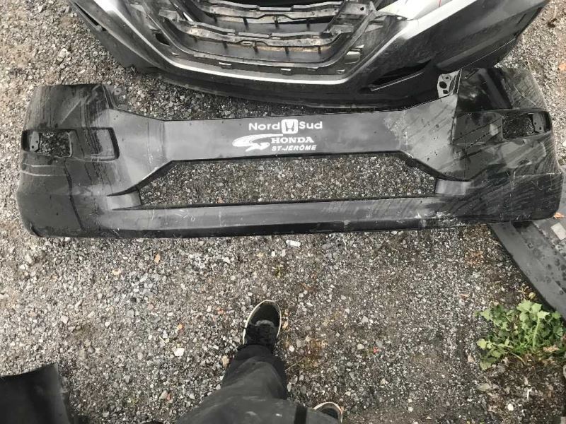 Defensa (parachoques) delantera usada original (OEM) Honda Accord Crosstour 2010-2011