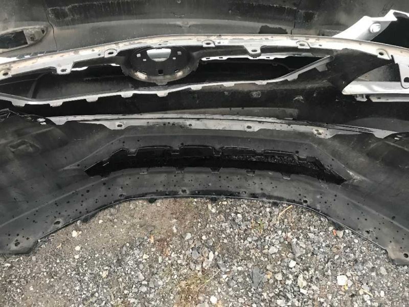 Defensa (parachoques) delantera usada original (OEM) Honda Accord Crosstour 2010-2011