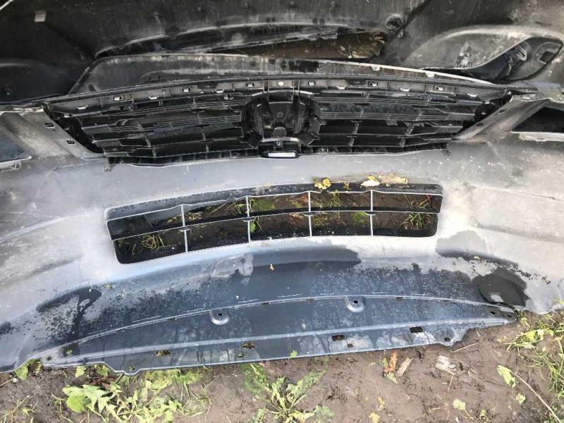 Front bumper cover used genuine OEM Honda Accord 2008-2010