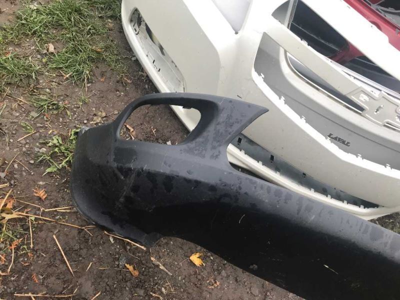 Defensa (parachoques) delantera usada original (OEM) Jeep Cherokee 2014-2018