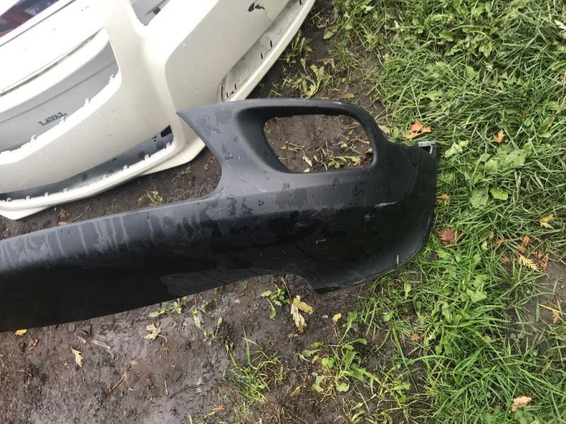 Defensa (parachoques) delantera usada original (OEM) Jeep Cherokee 2014-2018