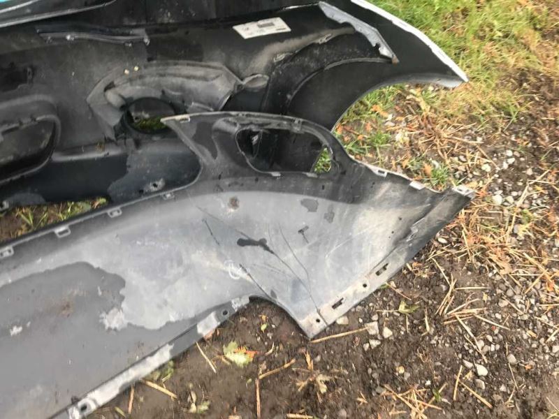 Defensa (parachoques) delantera usada original (OEM) Jeep Cherokee 2014-2018