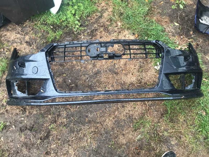Defensa (parachoques) delantera usada original (OEM) Audi A7 Quattro 2016-2018