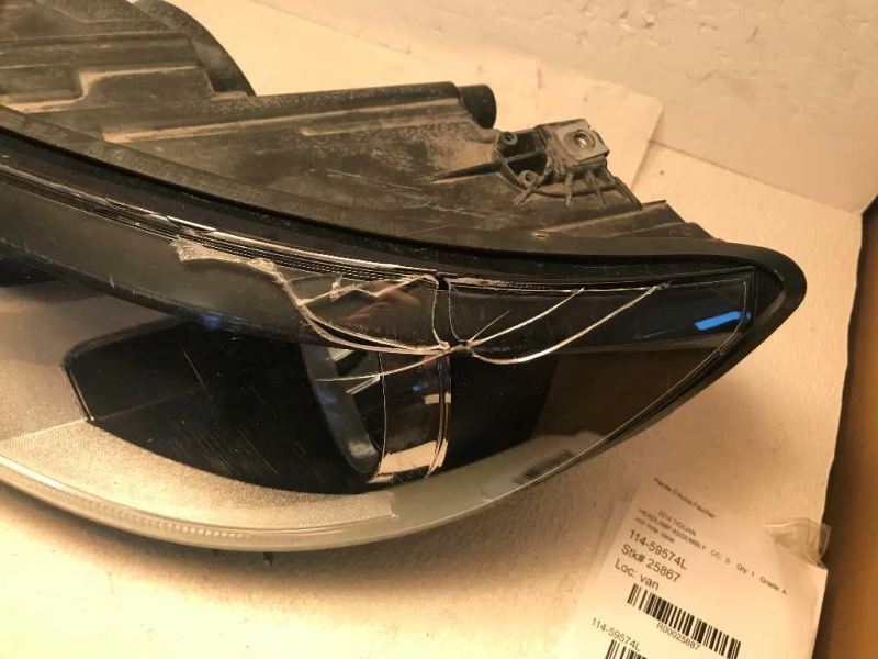 Faro izquierdo usado original (OEM) Volkswagen Tiguan 2012-2017