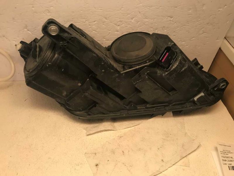 Faro izquierdo usado original (OEM) Volkswagen Tiguan 2012-2017