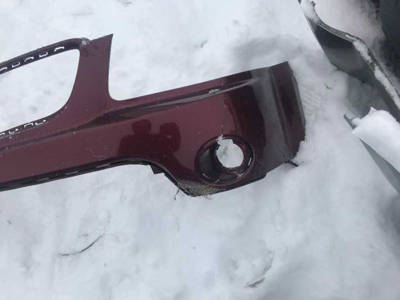 Front bumper cover used genuine OEM Pontiac Torrent 2006-2009