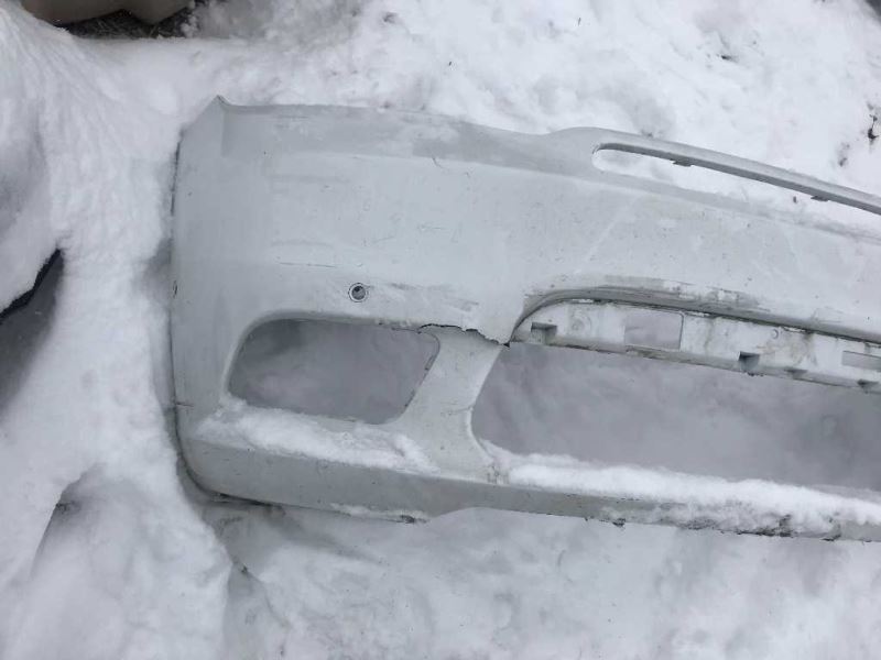 Front bumper cover upper used genuine OEM Jeep Grand Cherokee 2017-2021