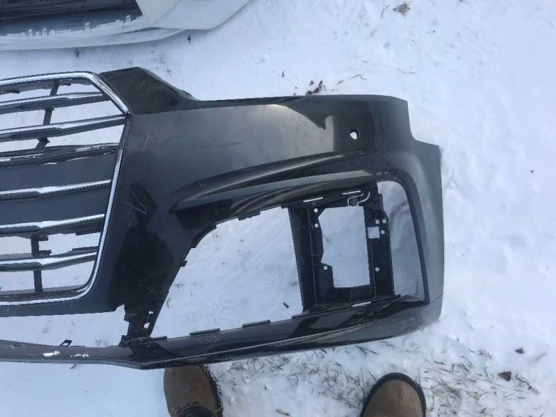 Defensa (parachoques) delantera usada original (OEM) Audi A5 Quattro 2018-2019