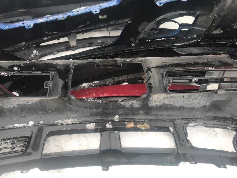 Defensa (parachoques) delantera usada original (OEM) Subaru B9 Tribeca 2006-2007
