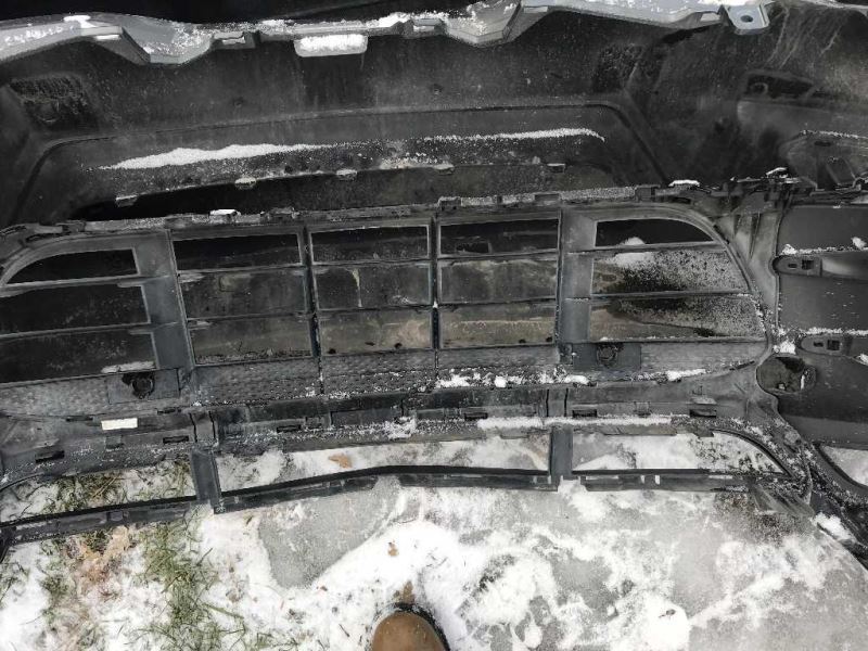 Front bumper cover used genuine OEM Porsche Macan 2015-2018