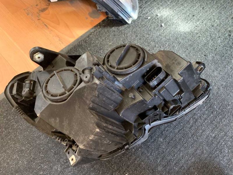 Left headlamp assembly composite used genuine OEM Mercedes-Benz E350 2010-2014