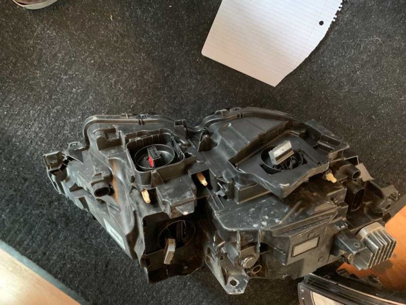 Headlamp Assembly used genuine OEM Volvo S90 2018-2021