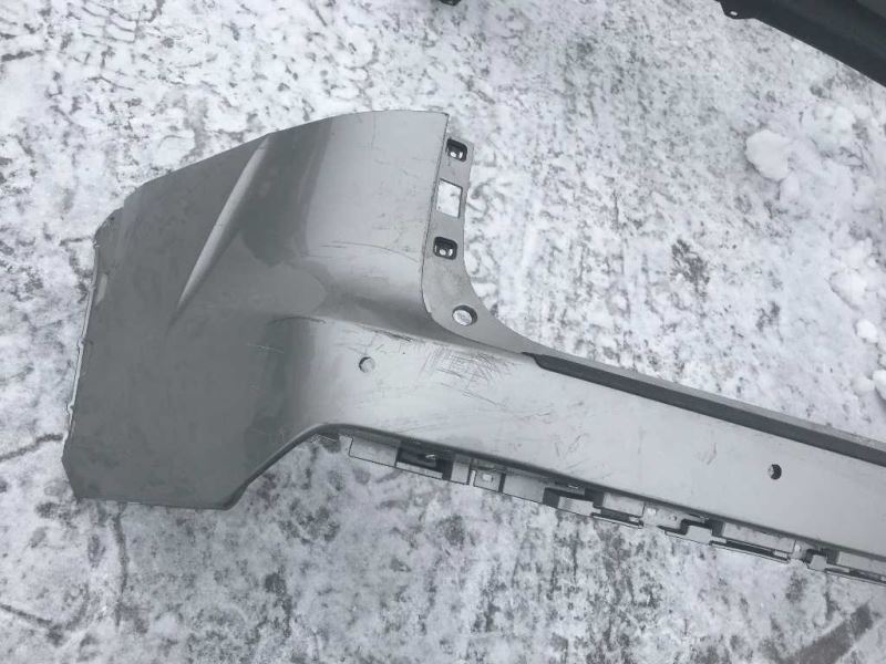 Defensa (parachoques) trasera usada original (OEM) Lexus Lexus NX200T 2015-2017