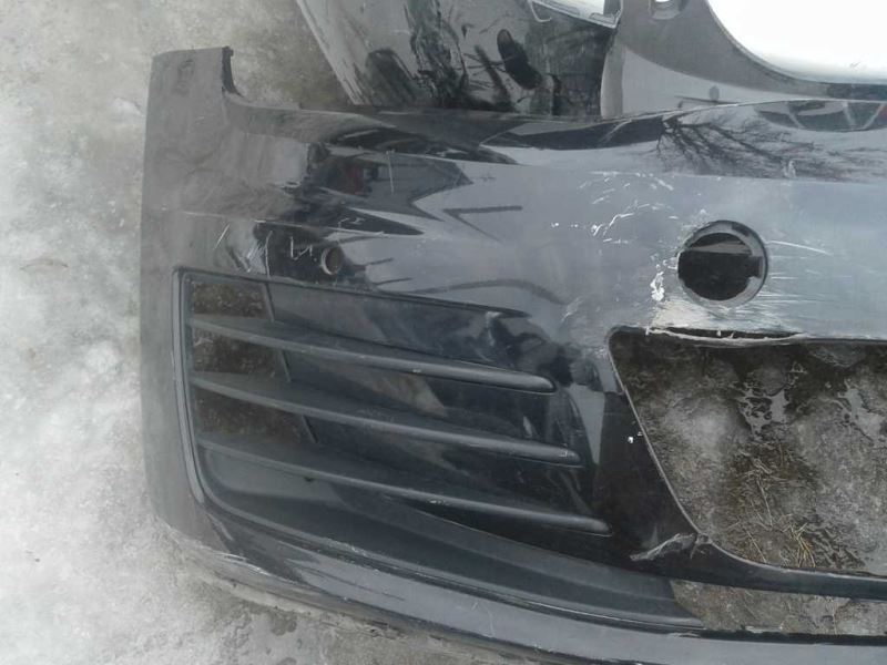 Defensa (parachoques) delantera usada original (OEM) Volkswagen GTI 2015-2017
