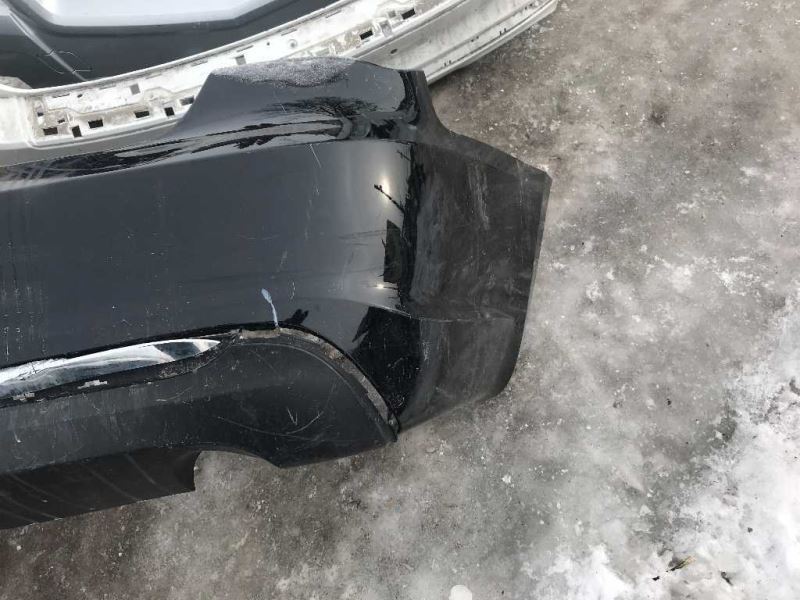 Defensa (parachoques) trasera usada original (OEM) Chrysler 200 2011-2014