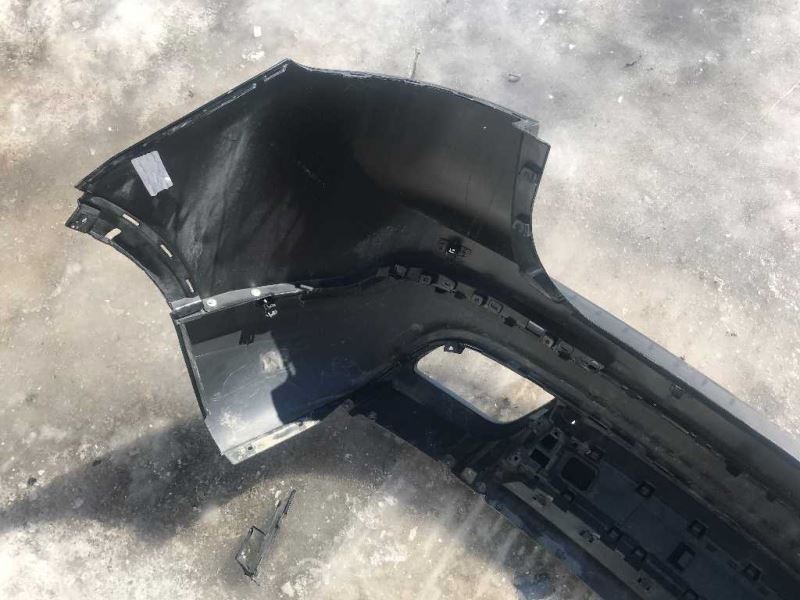 Defensa (parachoques) trasera usada original (OEM) Lincoln MKX 2016-2018