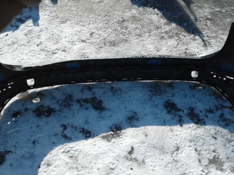 Defensa (parachoques) trasera usada original (OEM) Volkswagen Touareg 2015-2017