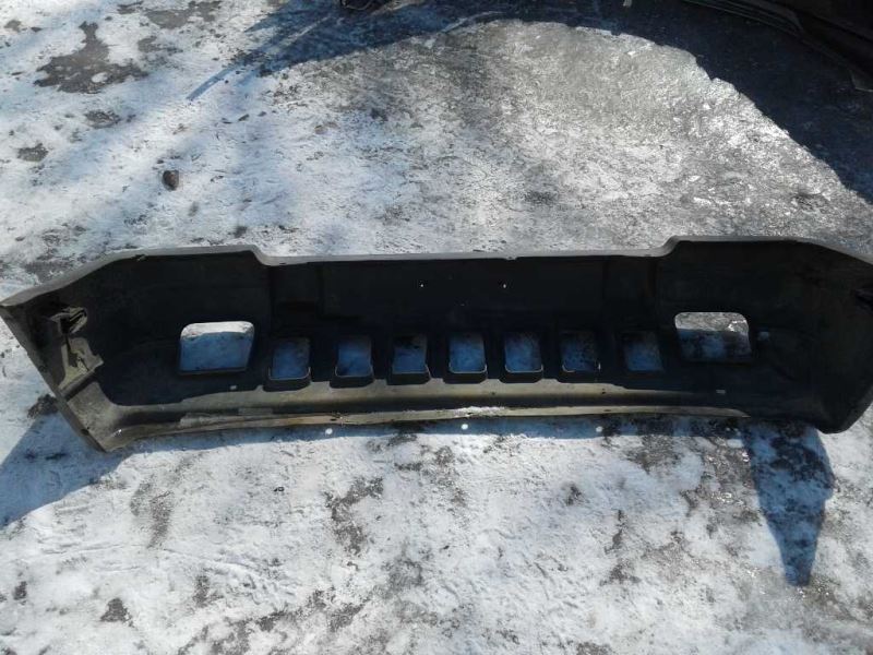 Front Bumper Cover used genuine OEM Jeep Grand Cherokee 1999-2003