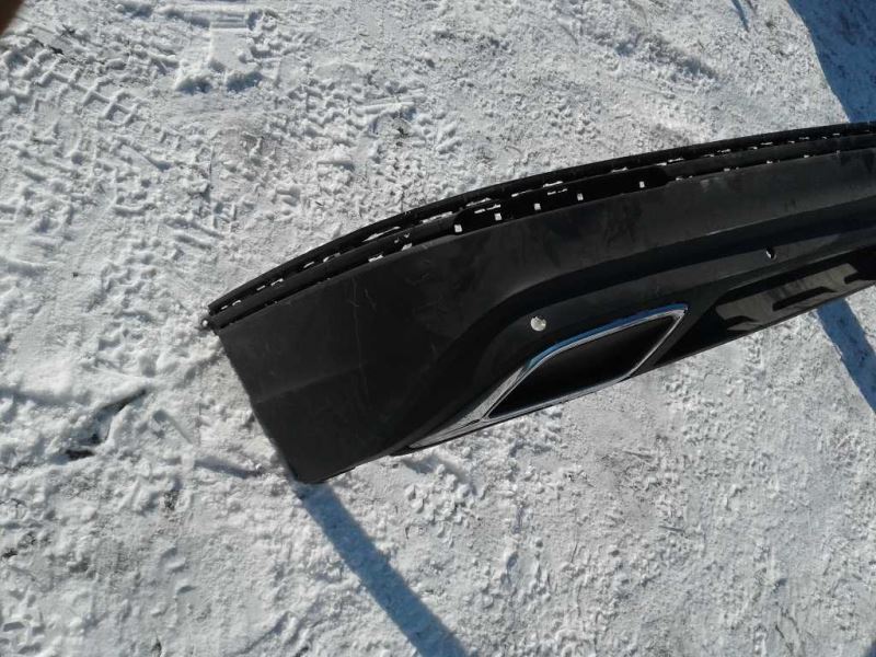 Defensa (parachoques) trasera usada original (OEM) Volkswagen Tiguan 2018-2024