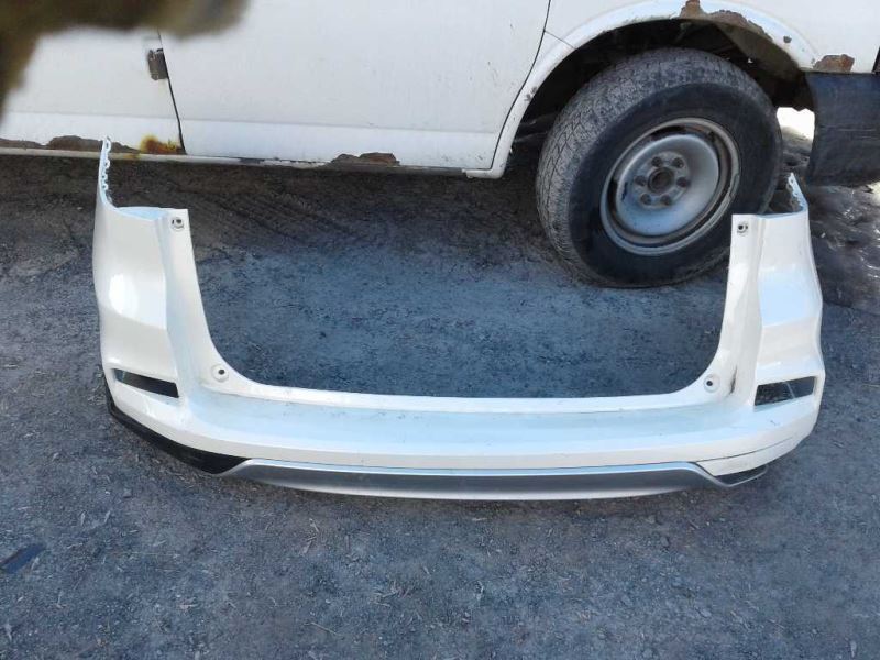 Defensa (parachoques) trasera usada original (OEM) Honda CR-V 2015-2016