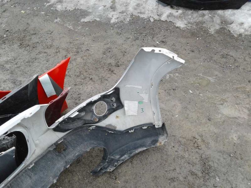 Defensa (parachoques) delantera usada original (OEM) BMW X1 2012