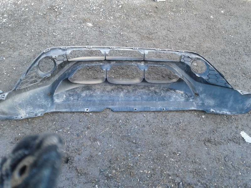 Defensa (parachoques) delantera usada original (OEM) Nissan Juke 2015-2017