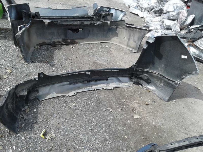 Defensa (parachoques) trasera usada original (OEM) Honda CR-V 2017-2019