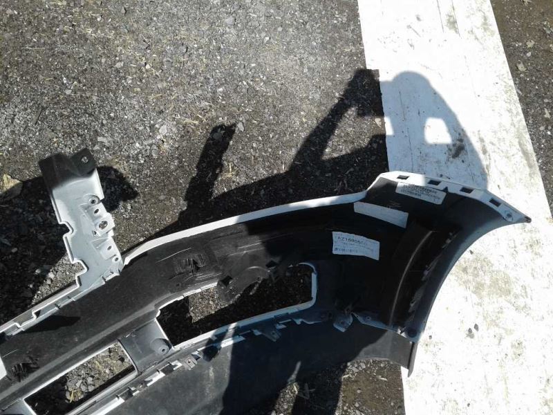 Defensa (parachoques) delantera usada original (OEM) Chevrolet Suburban 2015-2020