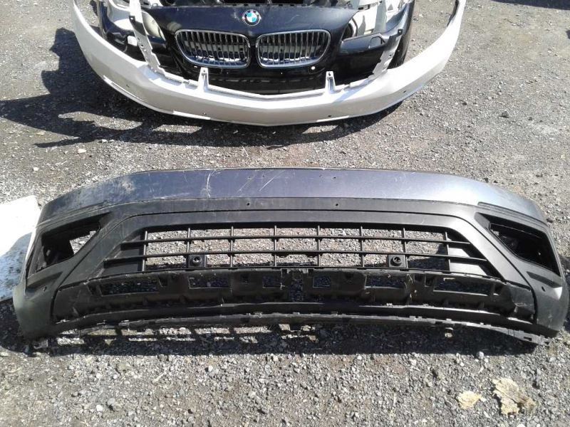 Front bumper cover upper used genuine OEM Volkswagen Atlas 2018-2020