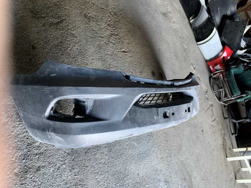Defensa (parachoques) delantera usada original (OEM) Mercedes-Benz Sprinter 2500 2014-2018