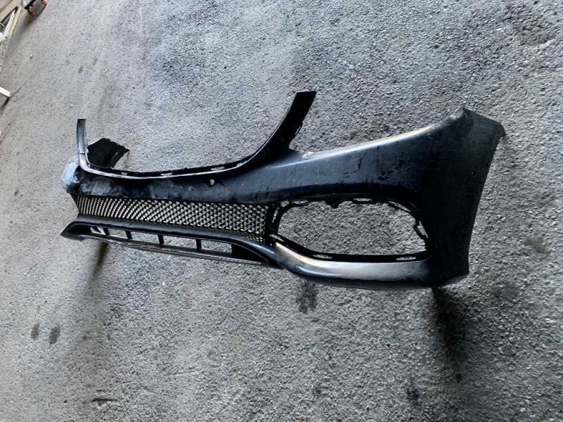 Defensa (parachoques) delantera usada original (OEM) Mercedes-Benz E300 2017-2019