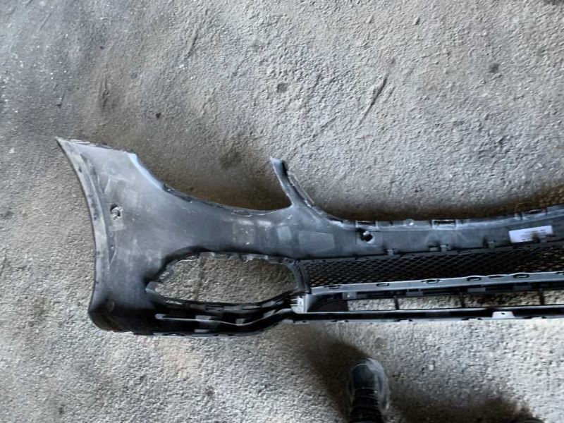 Defensa (parachoques) delantera usada original (OEM) Mercedes-Benz E300 2017-2019