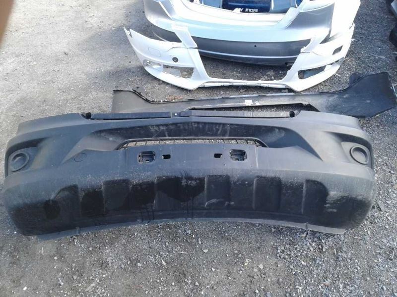 Front Bumper Cover used genuine OEM Mercedes-Benz Sprinter 2500 2014-2018
