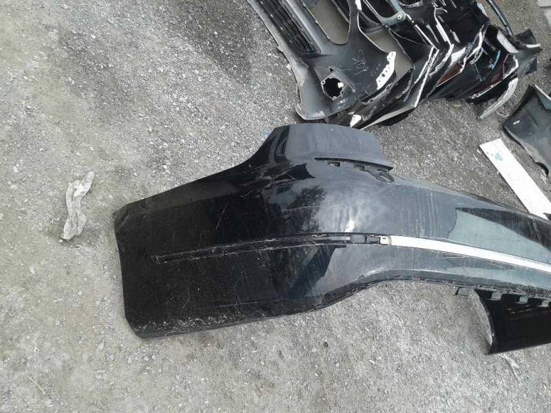 Defensa (parachoques) trasera usada original (OEM) Volkswagen Passat 2016-2019