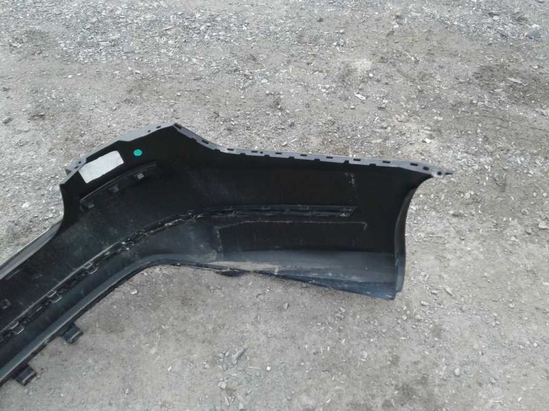 Defensa (parachoques) trasera usada original (OEM) Volkswagen Passat 2016-2019