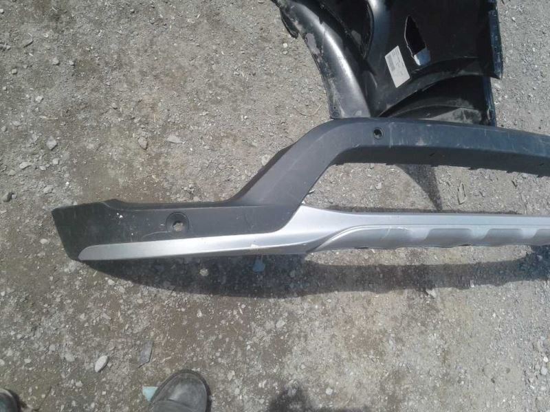 Defensa (parachoques) delantera usada original (OEM) BMW X1 2013-2014
