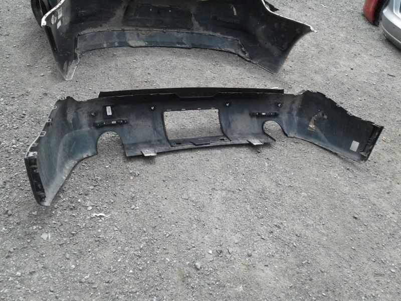 Rear Bumper Cover used genuine OEM Chevrolet Traverse 2018-2021