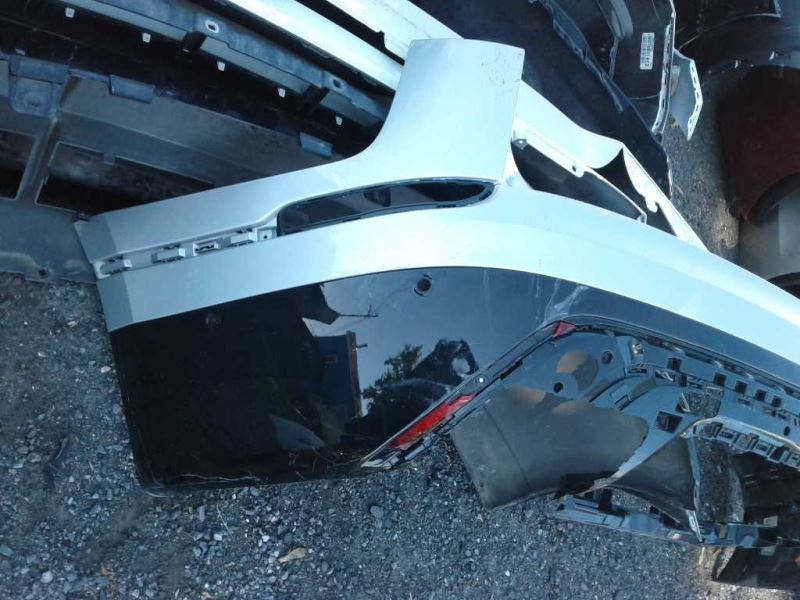 Rear Bumper Cover used genuine OEM Land Rover Velar 2018-2020