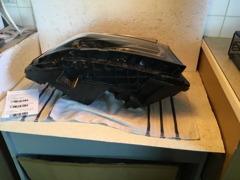 Left headlamp assembly composite used genuine OEM Dodge Charger 2015-2018