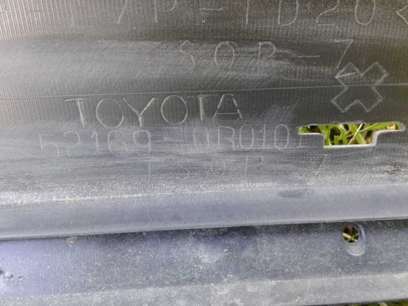 Defensa (parachoques) trasera usada original (OEM) Toyota RAV4 2016-2018