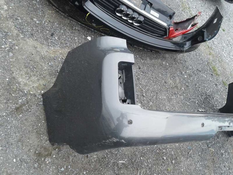 Defensa (parachoques) trasera usada original (OEM) Lexus GX460 2010-2013