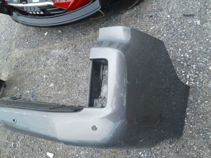 Defensa (parachoques) trasera usada original (OEM) Lexus GX460 2010-2013