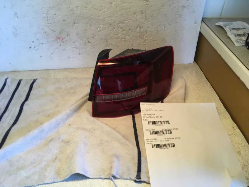 Right taillamp assembly inner used genuine OEM Volkswagen Jetta 2013-2014