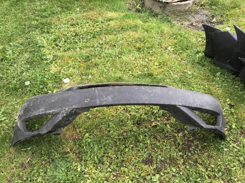 Defensa (parachoques) delantera usada original (OEM) Toyota Celica 2003-2005