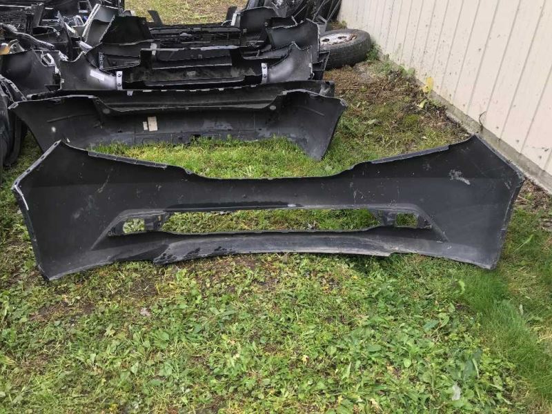 Defensa (parachoques) delantera usada original (OEM) Honda Odyssey 2011-2013