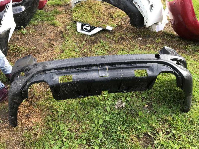 Defensa (parachoques) trasera usada original (OEM) Volvo Volvo 70 Series 2008-2016