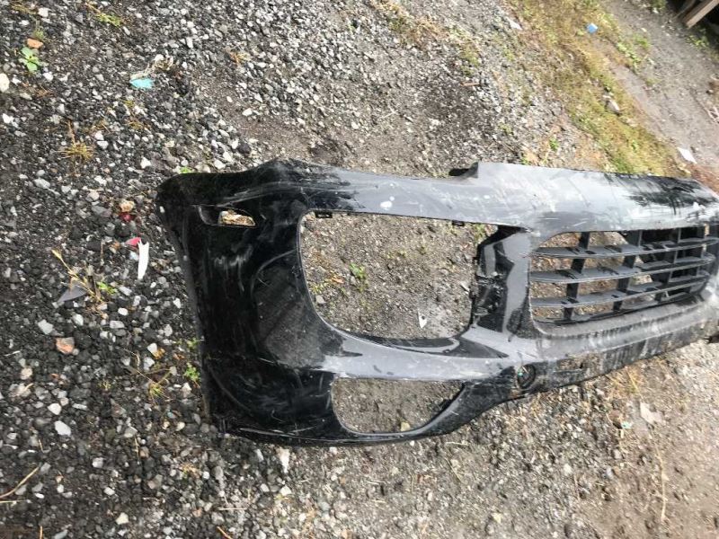 Defensa (parachoques) delantera usada original (OEM) Porsche Cayenne 2015-2018