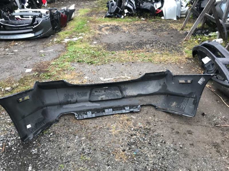 Defensa (parachoques) trasera usada original (OEM) Dodge Charger 2011-2014